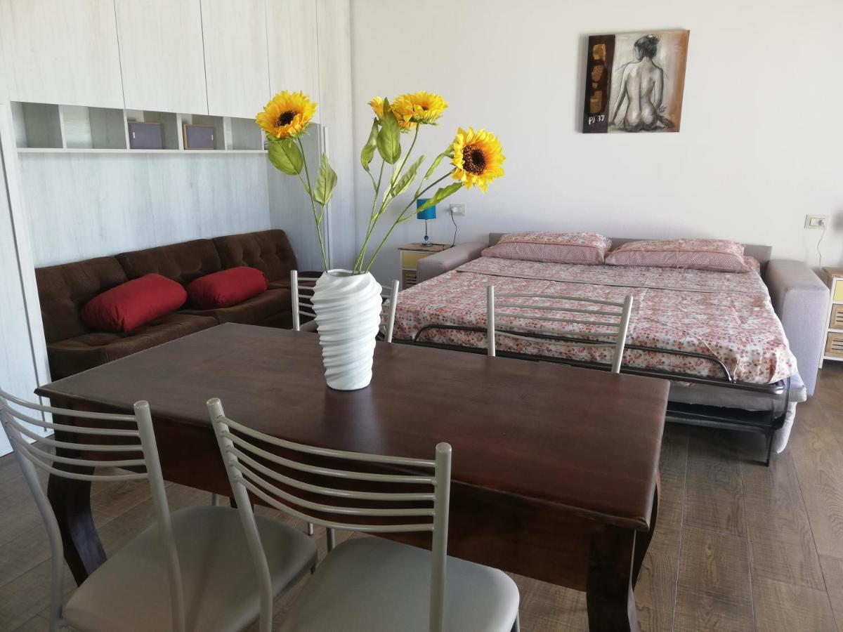 Tigellio Apartment-Central-Views-Terrace Q6426 Cagliari Ngoại thất bức ảnh